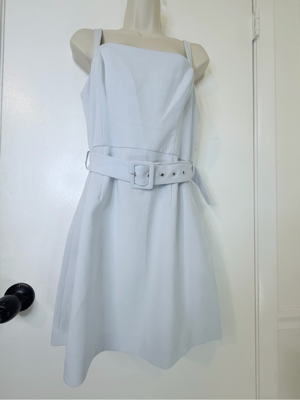 French Connection Whisper Belted Straight Neck Dress Light Dream Blue Size 8 NWT - Picture 9 of 16